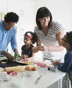 banner familia feliz